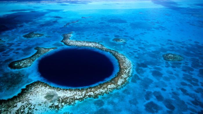 Blue Hole Lighthouse Reef Belize